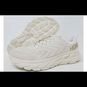 Hoka One One Women’s Clifton 7 (color: almond milk/bronze)